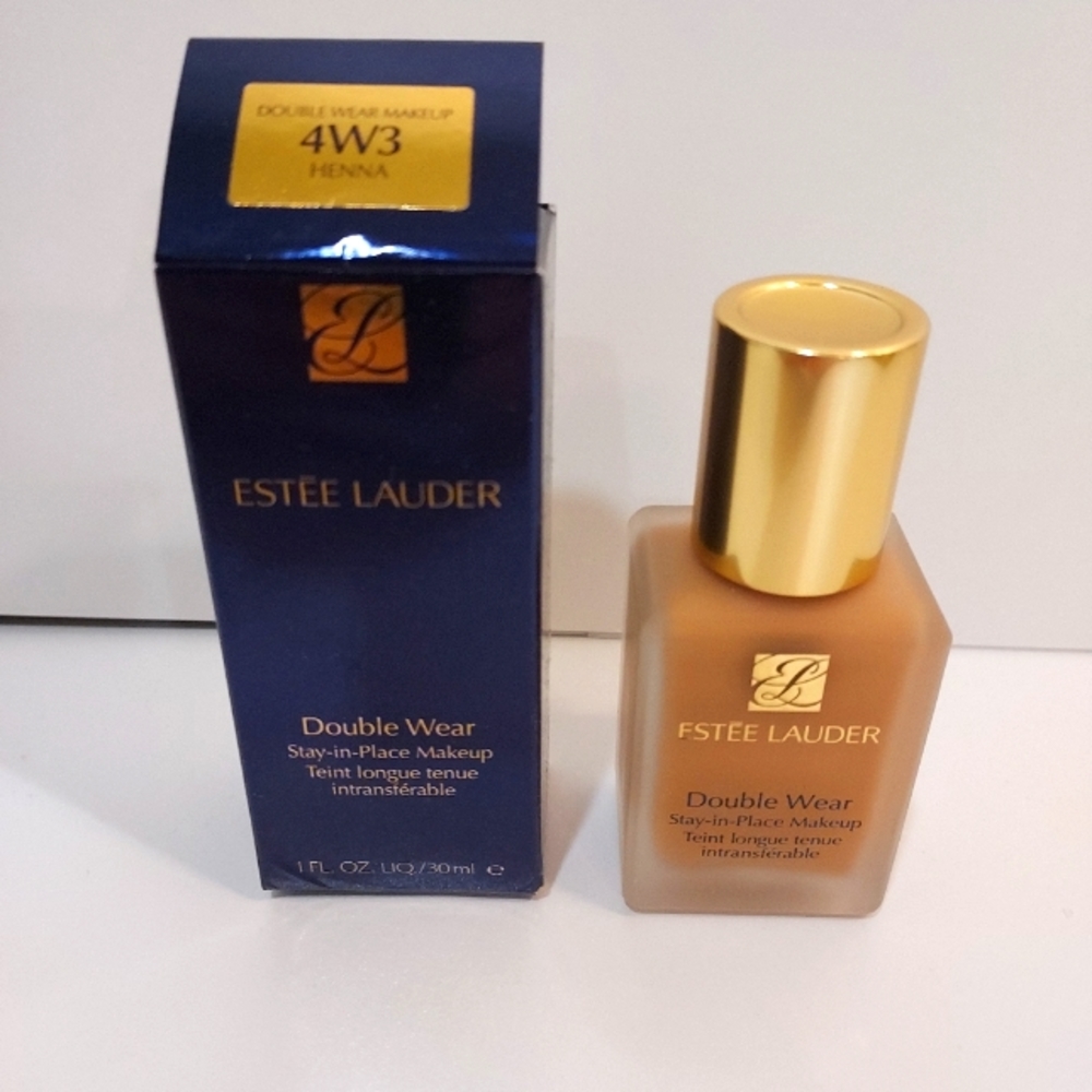 Estee Lauder Double Wear Stay in Place Makeup 4W3 HENNA New in Box Foundation